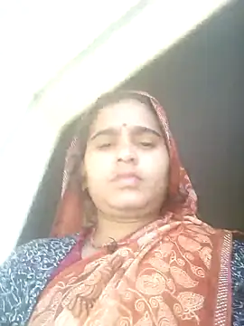 Snapshot of Hot_srei chatting on November 29, 2025, 5:40 am Hot srei online show from November 29, 2025, 5:40 am