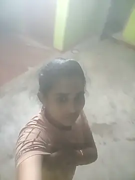 Snapshot of Hot_srei chatting on November 30, 2025, 3:57 pm Hot srei online show from November 30, 2025, 3:57 pm