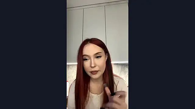 DaphineMckoy online show from November 26, 2025, 9:31 am