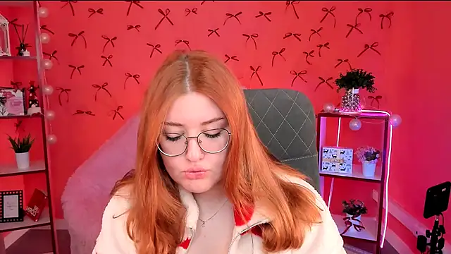 StaceyJensen online show from December 14, 2025, 5:24 am