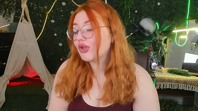 StaceyJensen online show from March 18, 2026, 1:24 pm