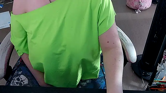 Hina-chou online show from April 17, 2026, 1:58 pm