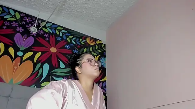 AmberRoses  online show from November 26, 2025, 12:49 pm