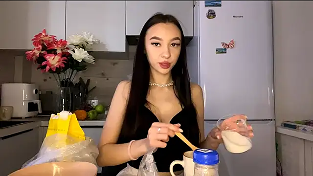 KristaLarmon online show from November 29, 2025, 5:46 pm