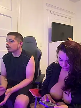 Snapshot of sexicolombiana_ chatting on December 5, 2025, 1:43 pm sexicolombiana online show from December 5, 2025, 1:43 pm