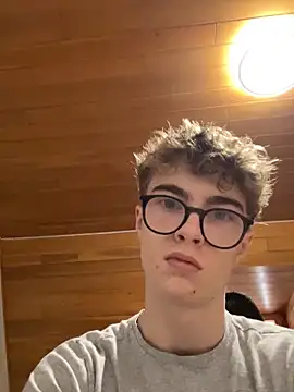 leBeauGosseMasquer online show from November 22, 2025, 7:24 pm