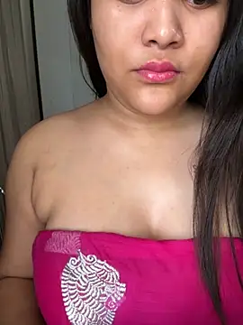 Snapshot of DivyaSharma999 chatting on November 25, 2025, 3:18 am DivyaSharma999 online show from November 25, 2025, 3:18 am