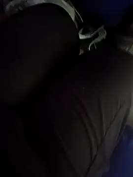 Snapshot of aricub chatting on March 17, 2026, 7:39 pm aricub online show from March 17, 2026, 7:39 pm