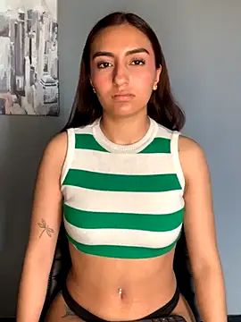 ZoeJohnson Pink online show from November 24, 2025, 3:01 pm