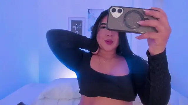 Snapshot of alejandrarojas_ chatting on April 28, 2026, 12:53 pm alejandrarojas online show from April 28, 2026, 12:53 pm