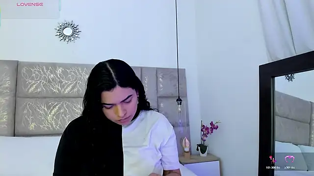 Ambar85 online show from January 7, 2026, 3:11 am