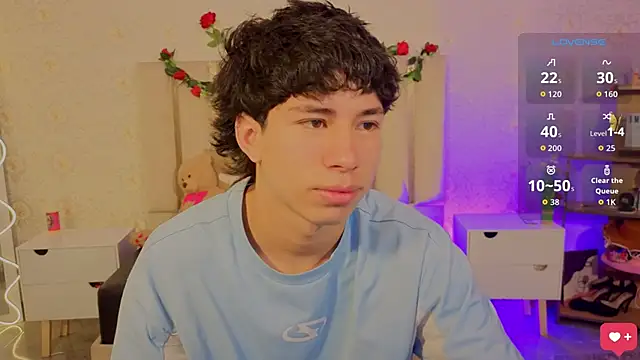 kaelwolf tay online show from April 9, 2026, 7:31 pm