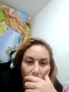 Alice-pink online show from November 29, 2025, 11:38 pm