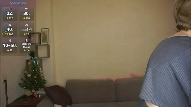 ToyaPletz online show from April 12, 2026, 7:06 pm