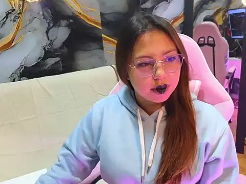 SHIZUKA WET online show from November 27, 2025, 3:18 am