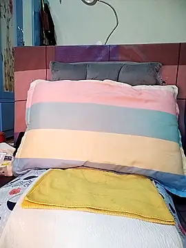 LisantLy online show from December 19, 2025, 5:15 pm