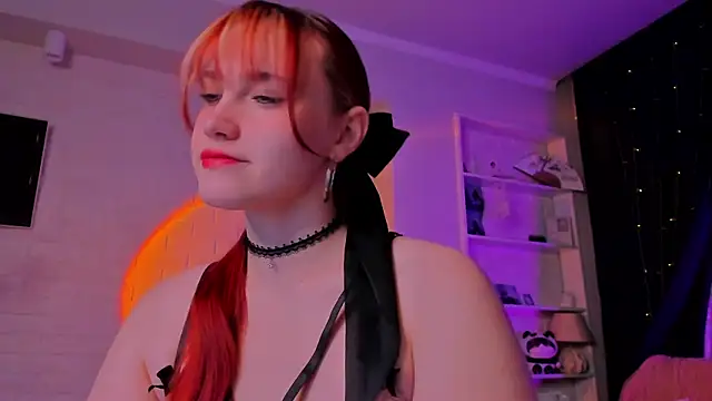 SweetieMarry online show from December 18, 2025, 6:12 pm