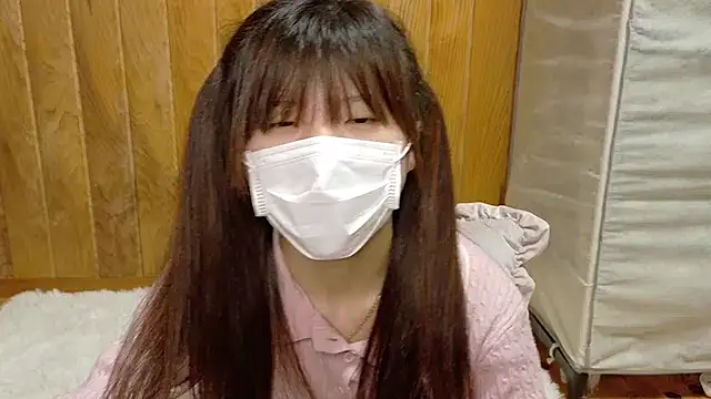  NATSUMI online show from December 2, 2025, 1:24 pm