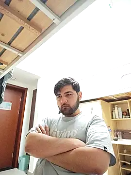 Koma001 online show from March 3, 2026, 1:07 pm