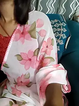 Ammu Kutty143 online show from May 8, 2026, 4:22 pm