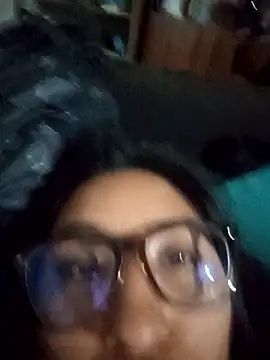 Bizcochitoc4 online show from January 11, 2026, 1:23 am