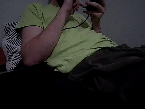 Enzo lover online show from November 23, 2025, 6:51 pm