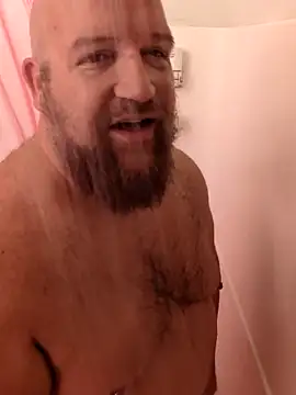 Snapshot of BigBearforCuddles chatting on May 23, 2026, 1:04 am BigBearforCuddles online show from May 23, 2026, 1:04 am