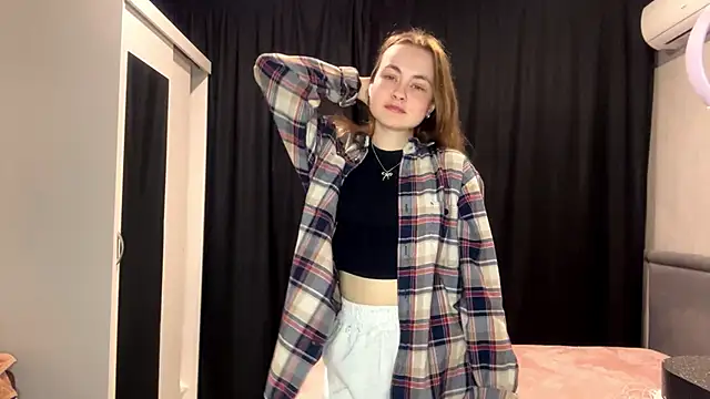 PrettyGhost online show from November 26, 2025, 3:12 pm