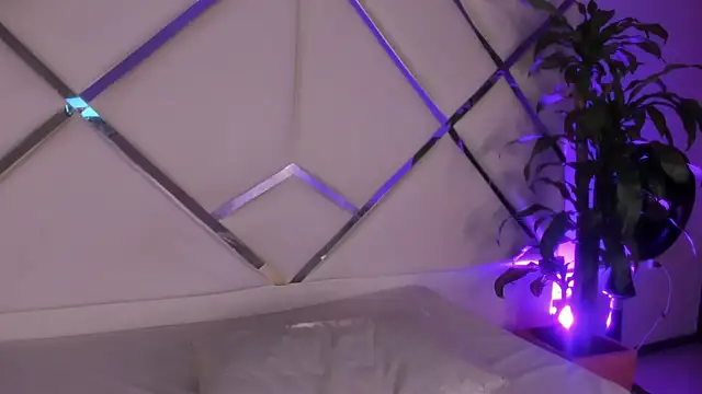 Snapshot of A_Good_Witch chatting on January 17, 2026, 12:42 pm A Good Witch online show from January 17, 2026, 12:42 pm