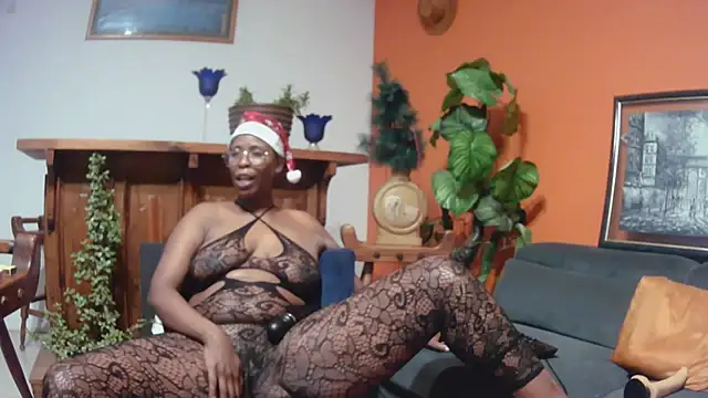 SexyCurves9 online show from December 18, 2025, 10:13 pm