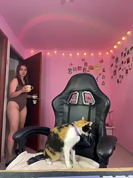 Davne  online show from March 12, 2026, 9:08 pm