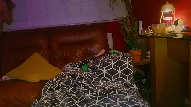 Snapshot of FreyaFucksFans chatting on January 18, 2026, 12:14 am FreyaFucksFans online show from January 18, 2026, 12:14 am