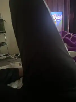 kamal974 online show from April 12, 2026, 4:54 pm