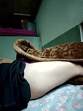 LianLaz online show from January 10, 2026, 2:01 pm