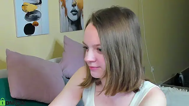 Olivia Riesz online show from April 5, 2026, 1:12 am