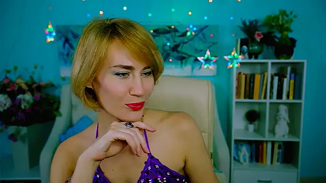 DanaRyan  online show from November 30, 2025, 9:43 am