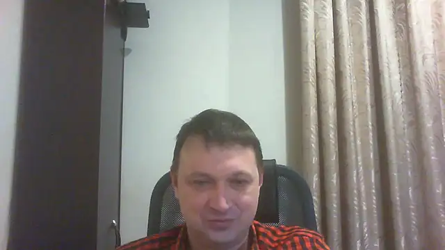 Snapshot of Storm_Velvet chatting on December 4, 2025, 12:15 pm Storm Velvet online show from December 4, 2025, 12:15 pm