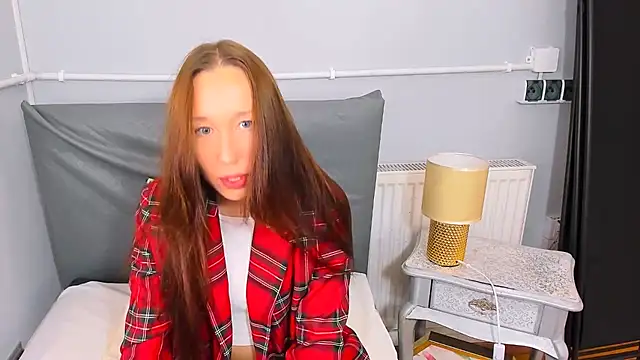 MartinaGold online show from December 4, 2025, 3:22 pm