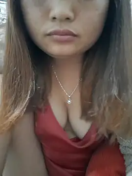 mai-mai-97 online show from February 18, 2026, 2:02 pm