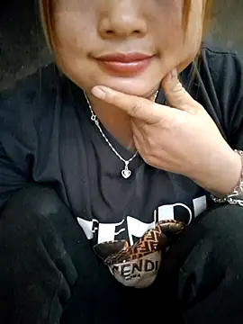 mai-mai-97 online show from February 7, 2026, 3:36 am