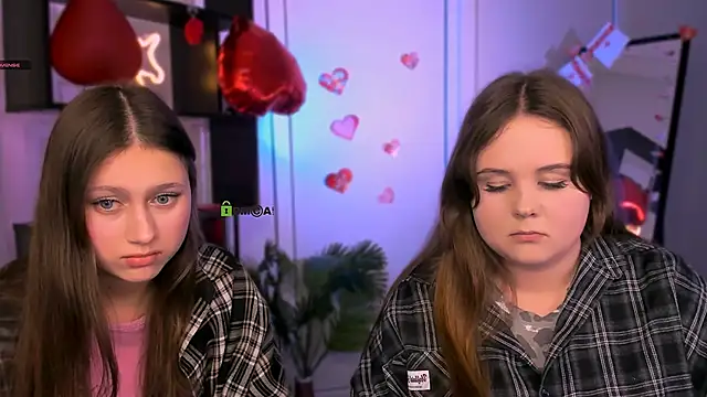 candy flossie1 online show from February 24, 2026, 7:59 pm