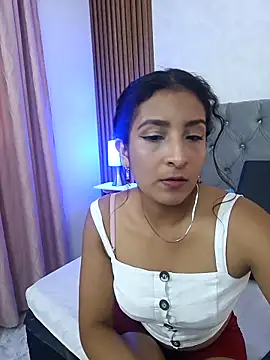 kayleenrobinson online show from November 26, 2025, 12:49 pm