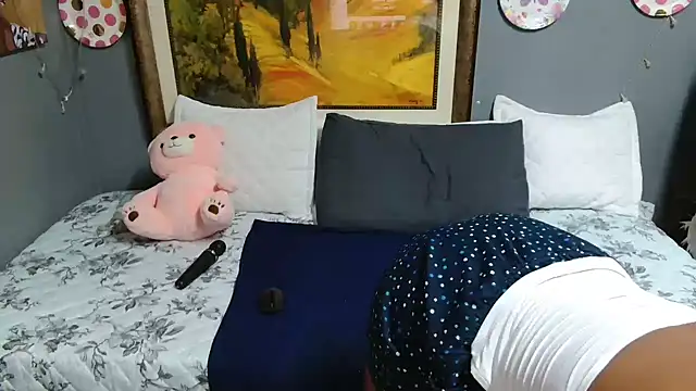 Snapshot of JuicyEbonyGoddess chatting on February 3, 2026, 4:34 pm JuicyEbonyGoddess online show from February 3, 2026, 4:34 pm