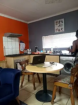 Snapshot of JuicyEbonyGoddess chatting on November 30, 2025, 10:16 am JuicyEbonyGoddess online show from November 30, 2025, 10:16 am