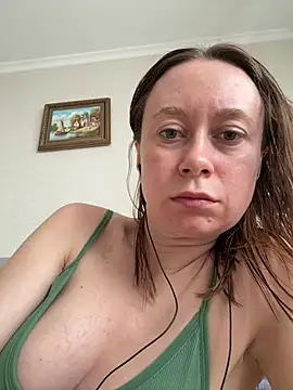 Brooke lover online show from April 7, 2026, 10:28 am