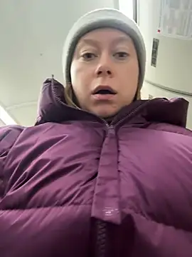 Snapshot of Brooke_lover chatting on February 22, 2026, 7:04 pm Brooke lover online show from February 22, 2026, 7:04 pm