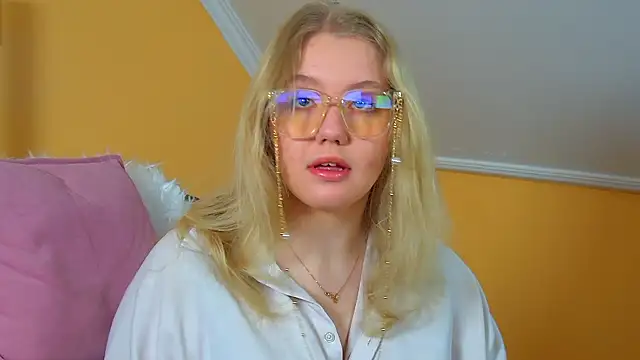 EmilyEvanse online show from February 24, 2026, 6:14 am