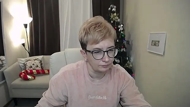 ChristinaRainforce online show from November 28, 2025, 1:11 pm