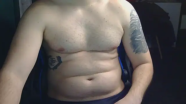 Snapshot of theh0tdick chatting on April 10, 2026, 8:16 pm theh0tdick online show from April 10, 2026, 8:16 pm