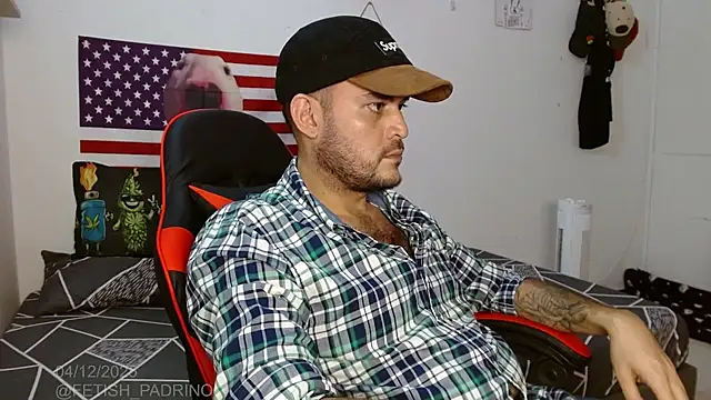 holegape online show from December 5, 2025, 3:38 am